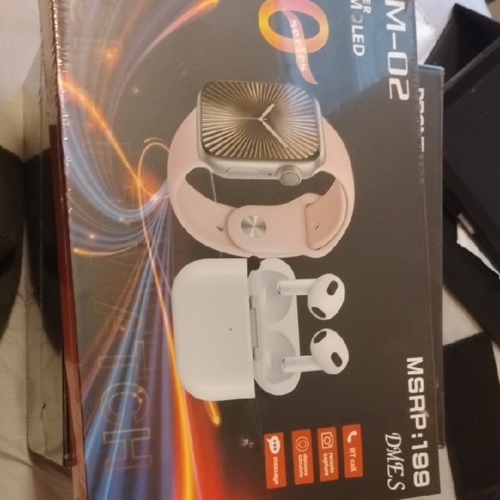 Smartwatch and Earbuds Set - Pink and White